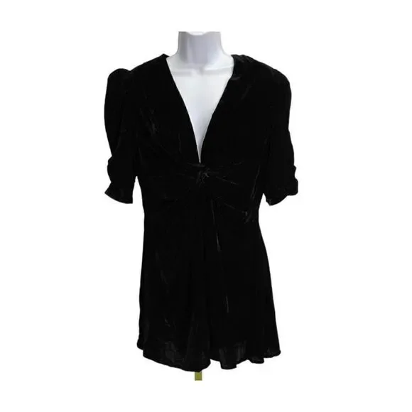Rhode Leanna Twist Front Velvet Dress Size Large Black New is available for purchase on au PAY Market - Imported Goods Online Store Co.Ltd. | au PAY Market - Online Shopping Site Rhode Leanna Twist Front Velvet Dress Size Large Black New is available for purchase on au PAY Market - Imported Goods Online Store Co.Ltd. | au PAY Market - Online Shopping Site